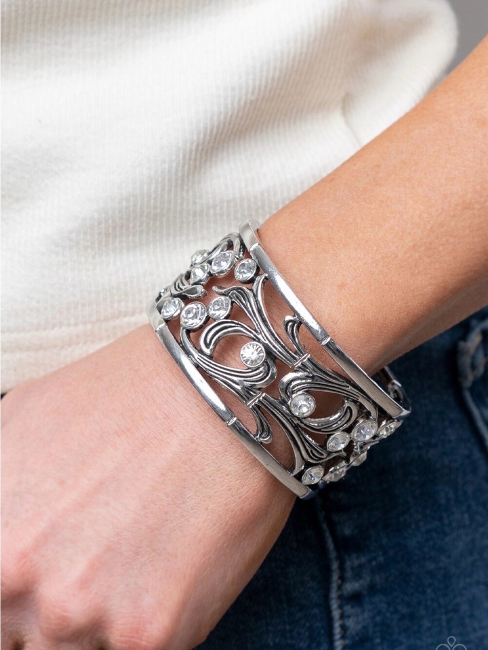 Garden Masquerade White Stretchy Bracelet